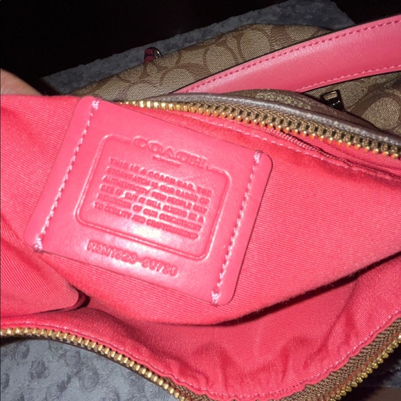 Coach Signature Shoulder Bag - Picture 9 of 10